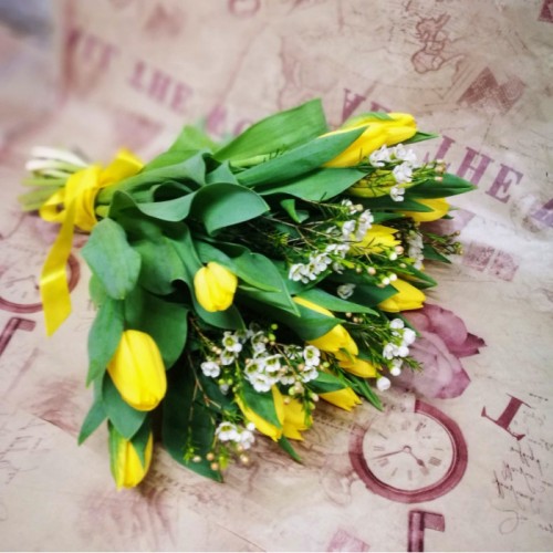 Bouquet of yellow tulips Klondike - 19